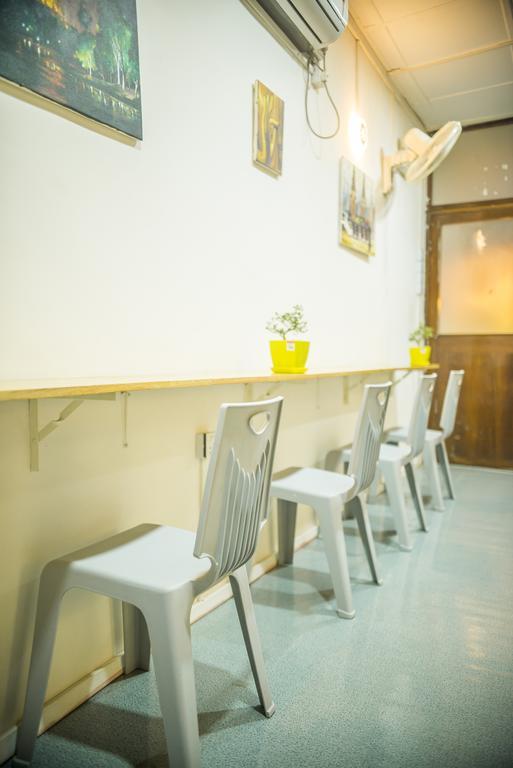 Min Galar Par Hostel 양곤 외부 사진